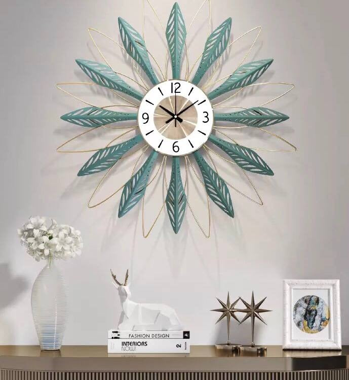 Exquisite Metal Art Wall Clock