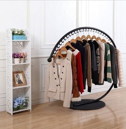 Half Moon Metal Black Floor-Standing Clothing Rack